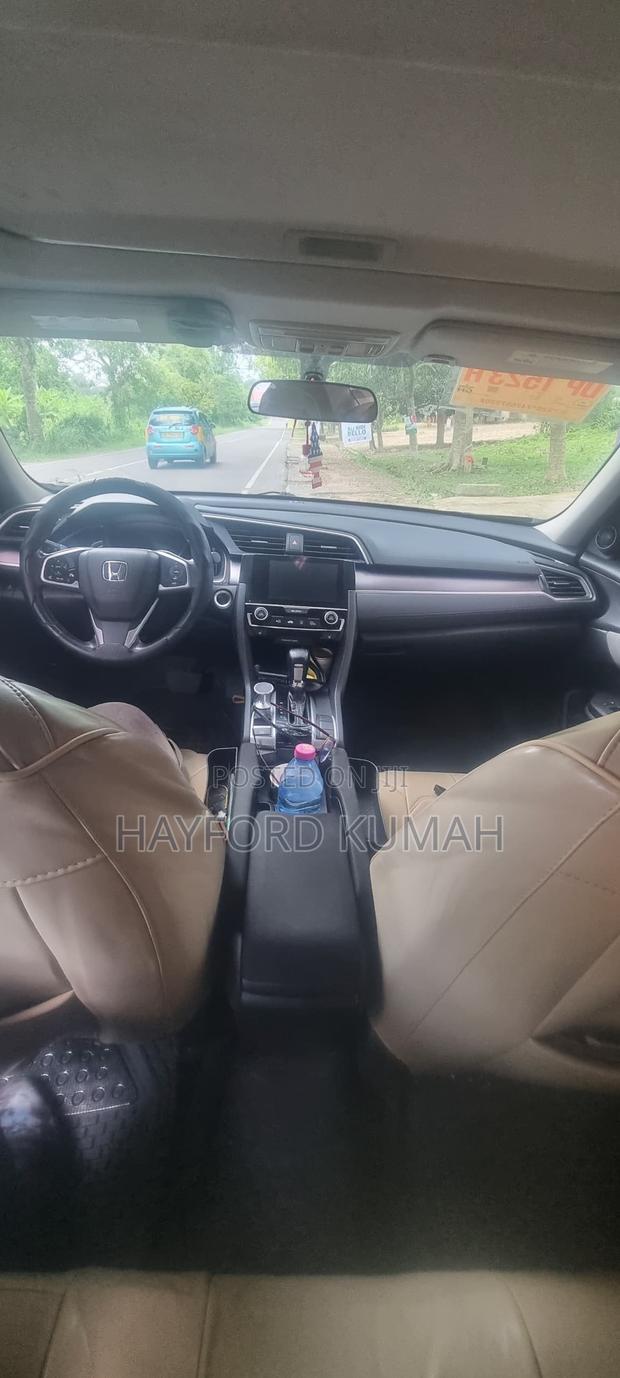 Honda Civic 2018 Gray