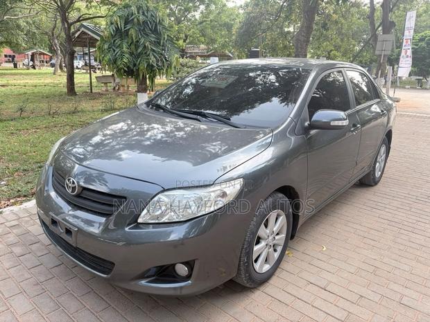Toyota Corolla 2011 Gray