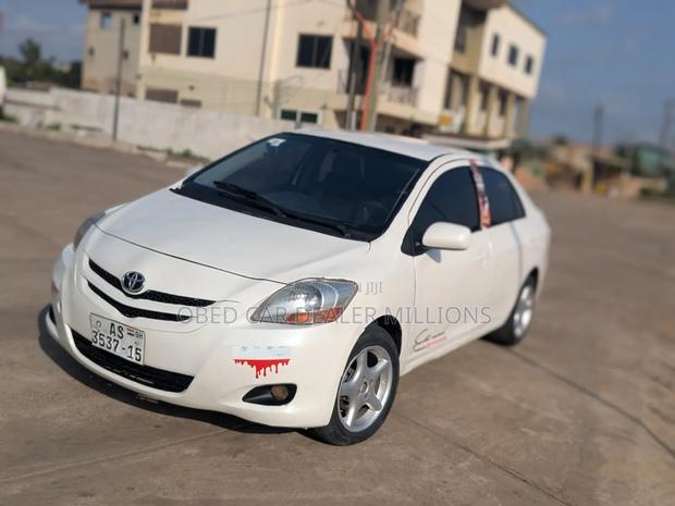 Toyota Yaris 2008 White