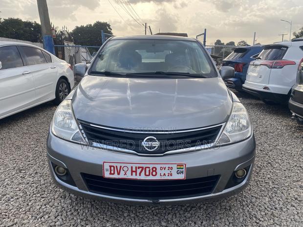 Nissan Versa 1.6 SV Sedan 2012 Gray