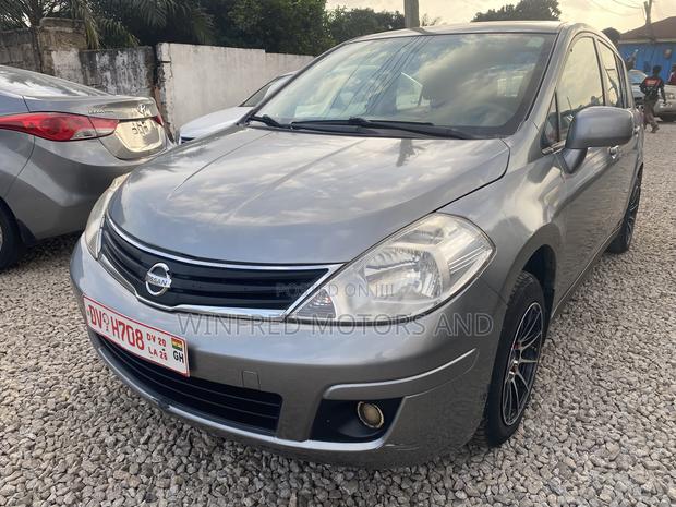 Nissan Versa 1.6 SV Sedan 2012 Gray