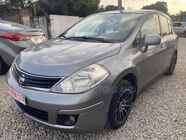 Nissan Versa 1.6 SV Sedan 2012 Gray