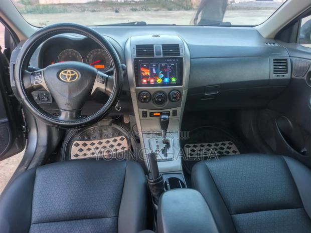 Toyota Corolla 2010 Gray