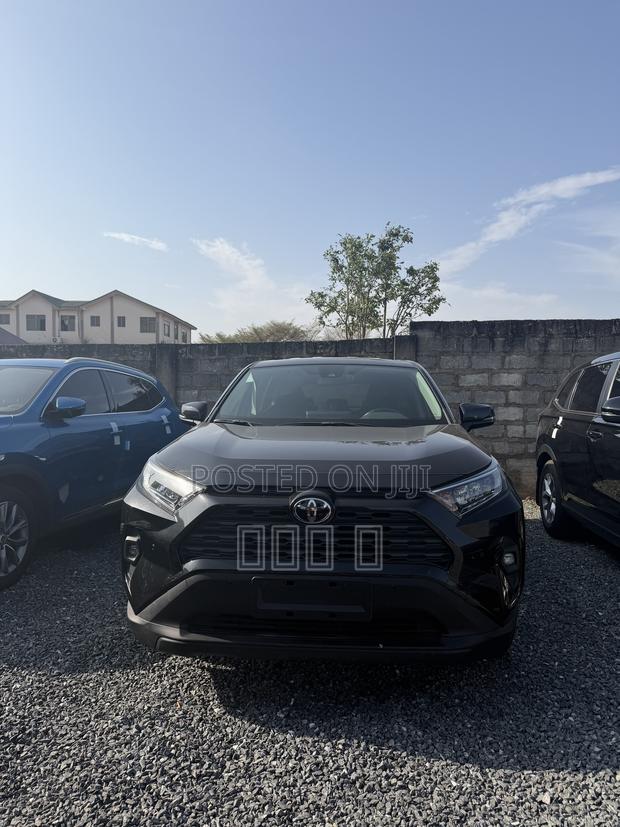 Toyota RAV4 LE FWD 2023 Black
