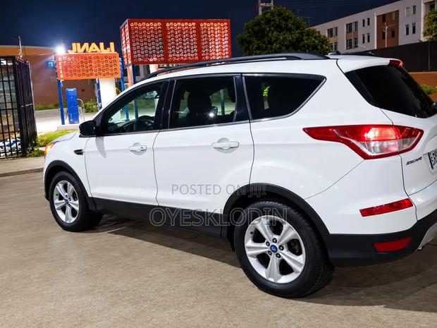 Ford Escape SE 2013 White
