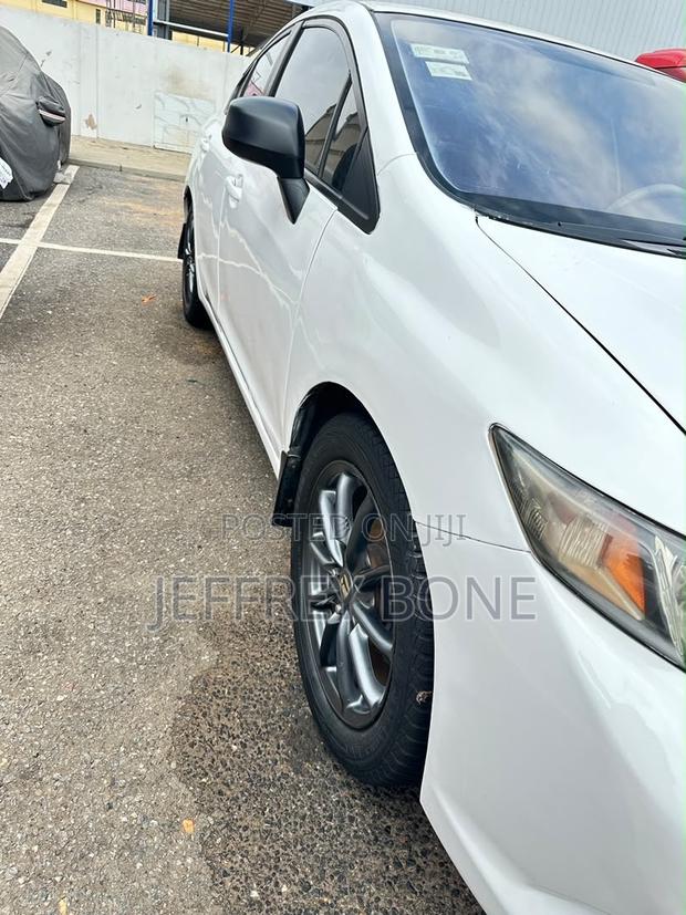 Honda Civic 2012 White