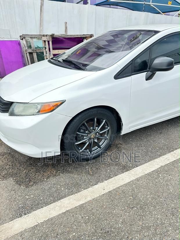 Honda Civic 2012 White