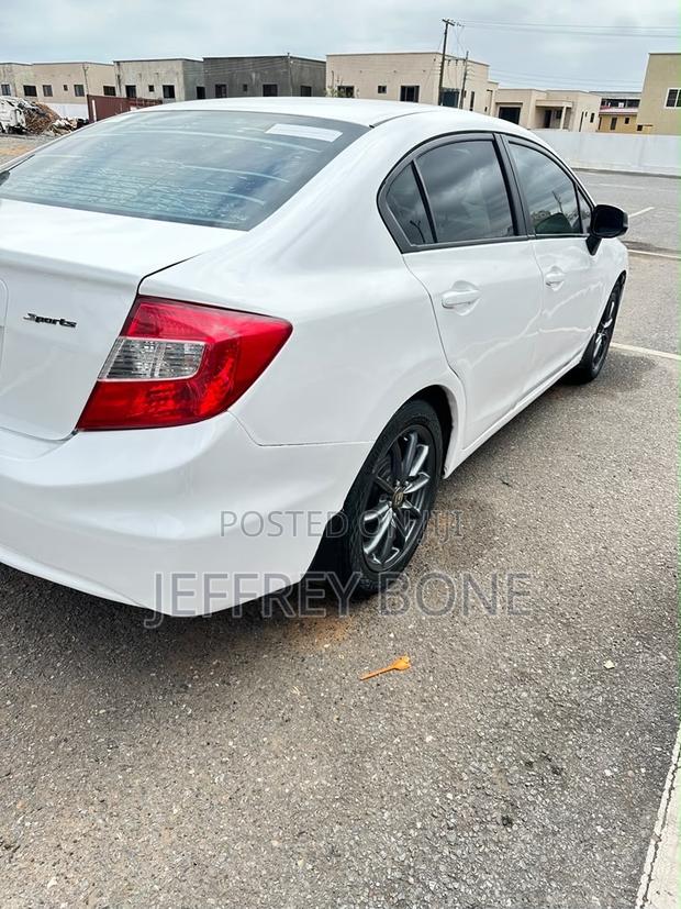Honda Civic 2012 White