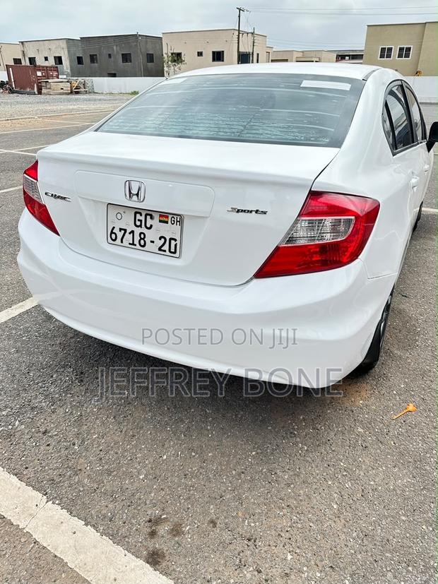 Honda Civic 2012 White