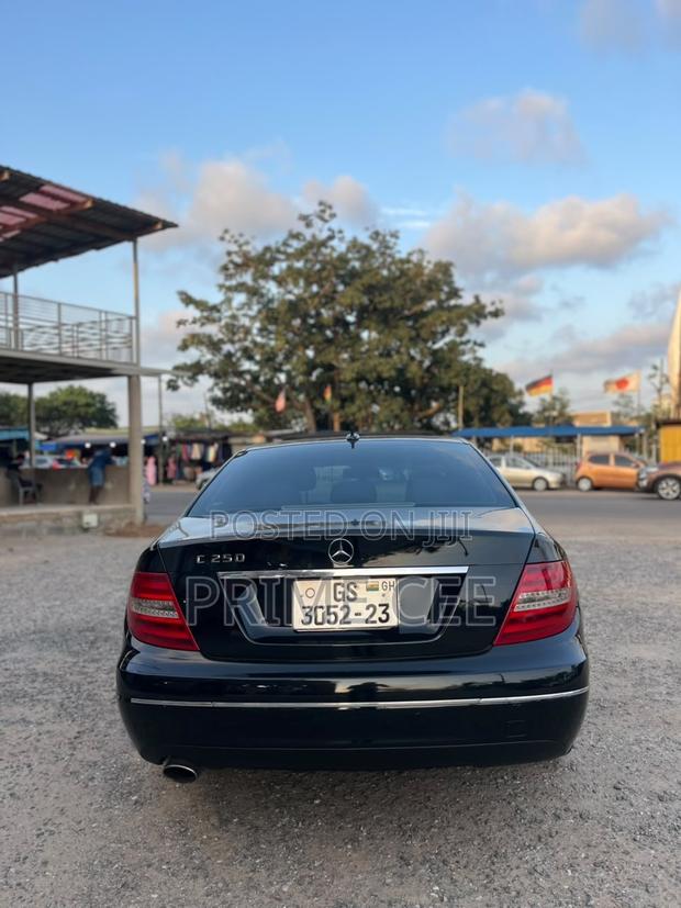 Mercedes-Benz C250 2013 Black