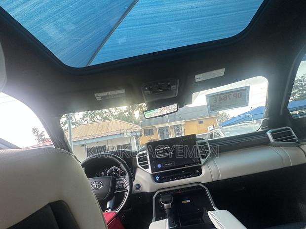Toyota Tundra 1794 Edition CrewMax 5.5' Bed 2023 White