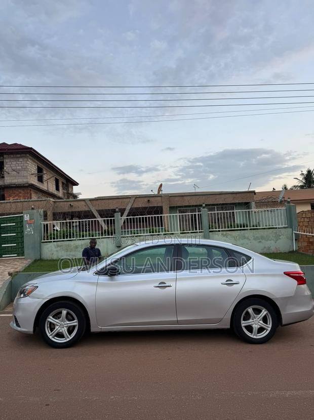 Nissan Sentra 2017 Silver