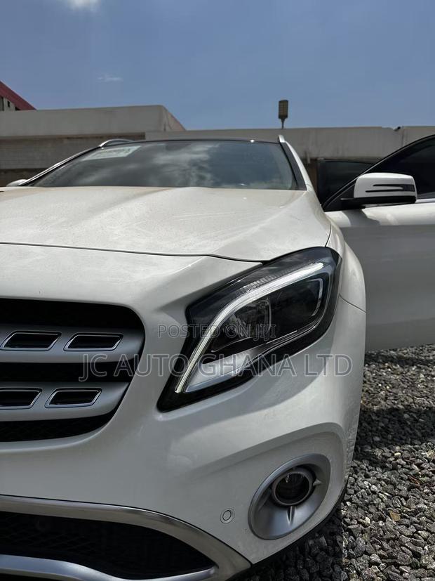 Mercedes-Benz GLA-Class 2018 White