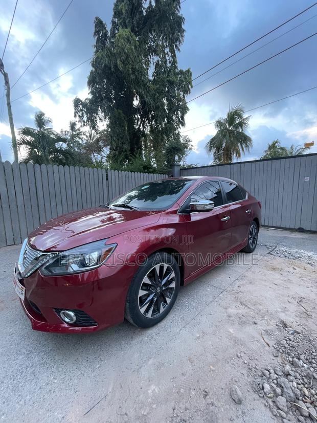 Nissan Sentra SR 2018 Red