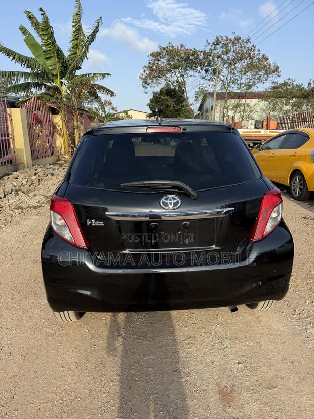 Toyota Vitz 2013 Black