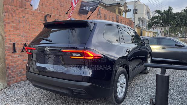 Toyota Grand Highlander XLE FWD 2024 Blue