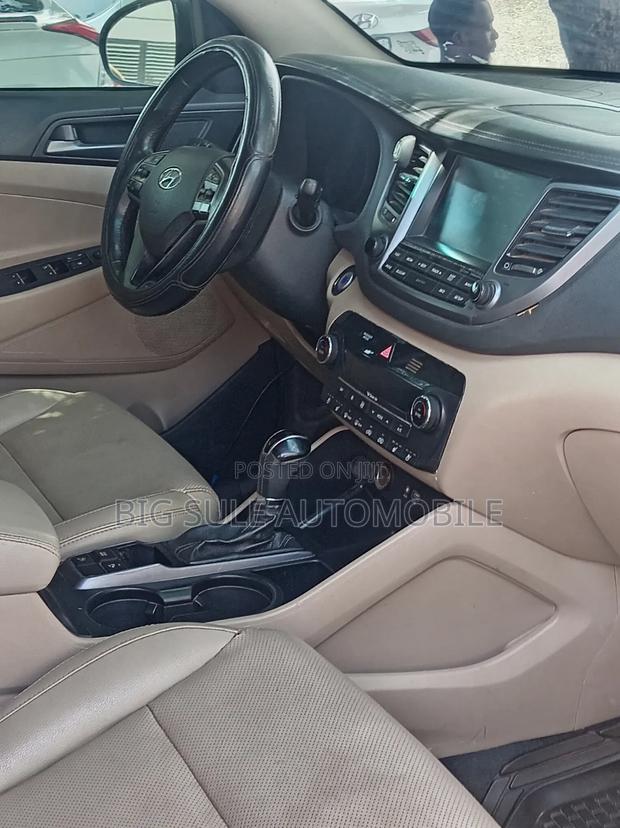 Hyundai Tucson SE AWD 2016 Gray
