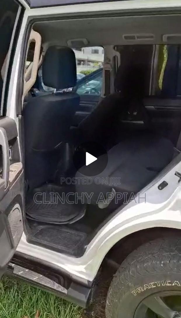 Mitsubishi Pajero 2017 White