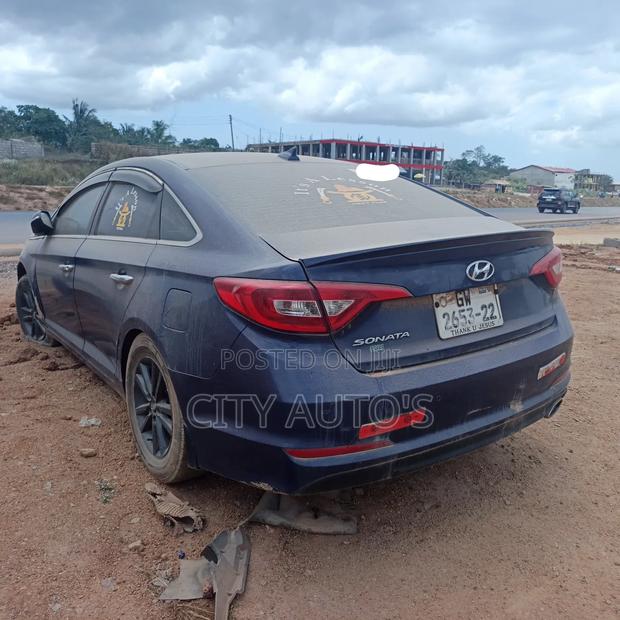 Hyundai Sonata 2016 Blue