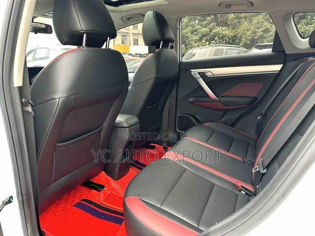 Geely Coolray 1.5 FWD 2022 White