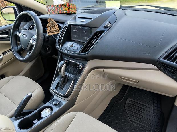 Ford Escape SE 2013 White