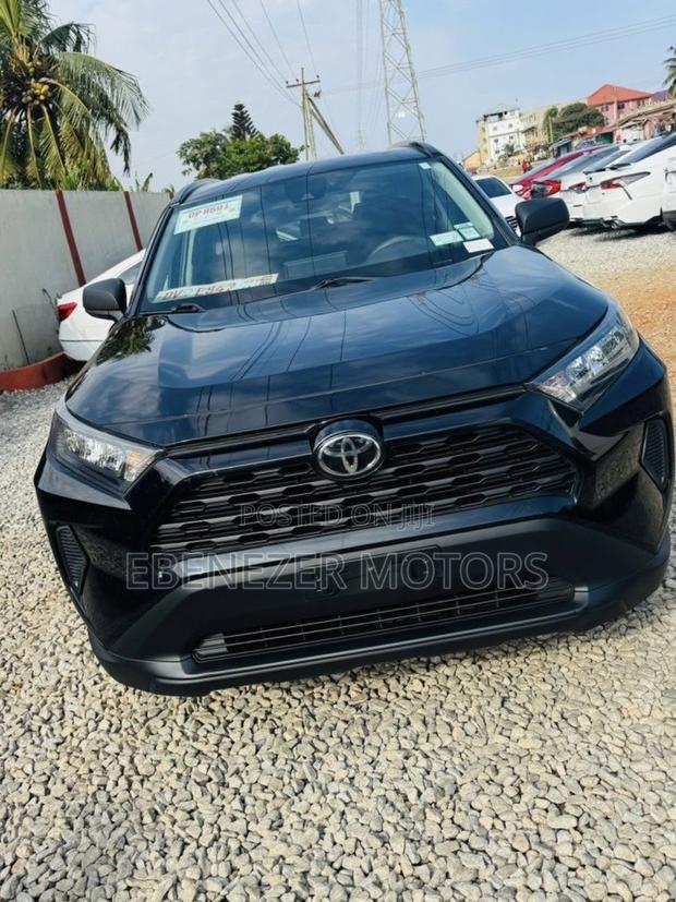 Toyota RAV4 2021 Black