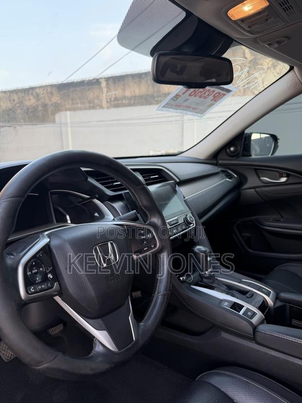 Honda Civic Touring 4dr Sedan (1.5L 4cyl) 2017 Black