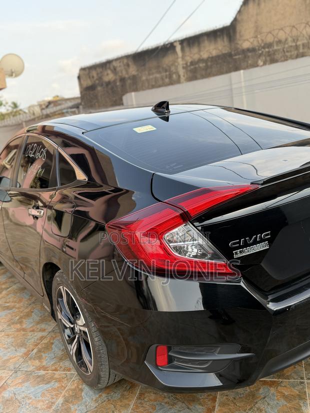 Honda Civic Touring 4dr Sedan (1.5L 4cyl) 2017 Black