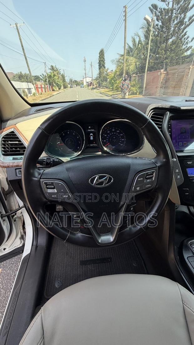 Hyundai Santa Fe GLS 4dr SUV AWD (3.3L 6cyl 6A) 2015 White