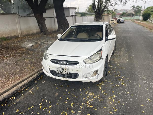 Hyundai Accent 2011 White