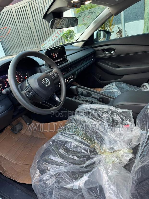 Honda Accord LX CVT 2025 White