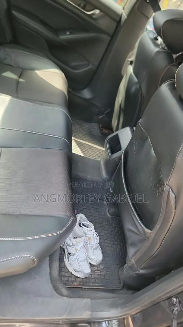 Honda Accord 2018 Black