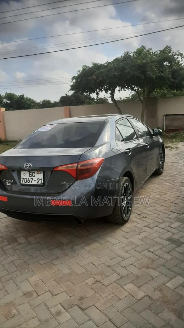 Toyota Corolla 2017 Gray