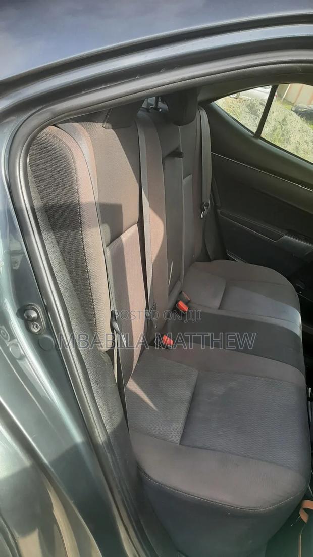 Toyota Corolla 2017 Gray