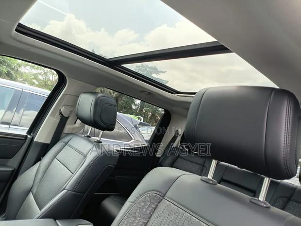 Toyota Tundra 2024 Black