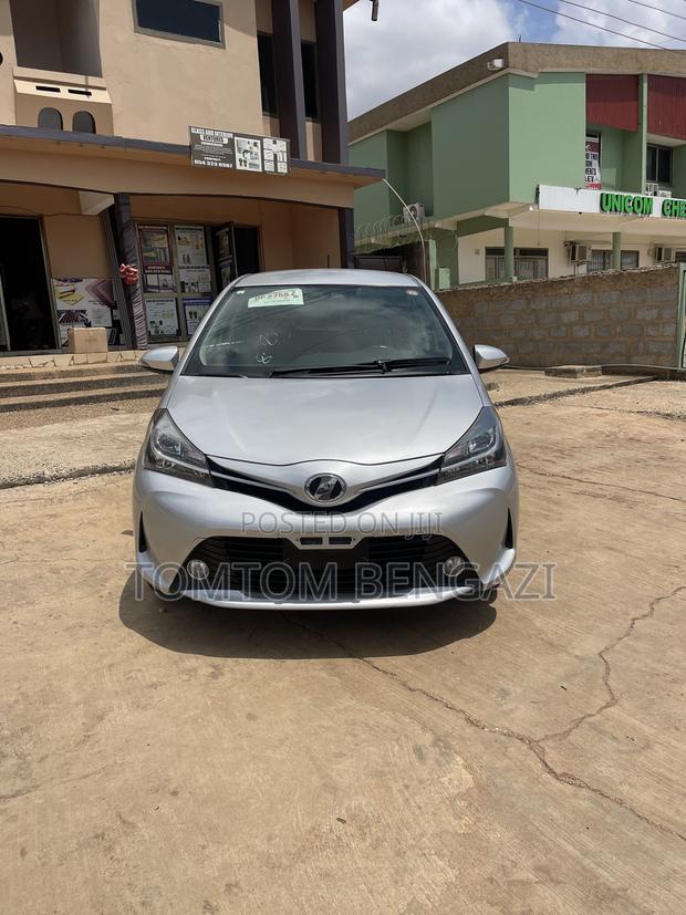 Toyota Vitz 1.3 FWD 5dr 2015 Silver