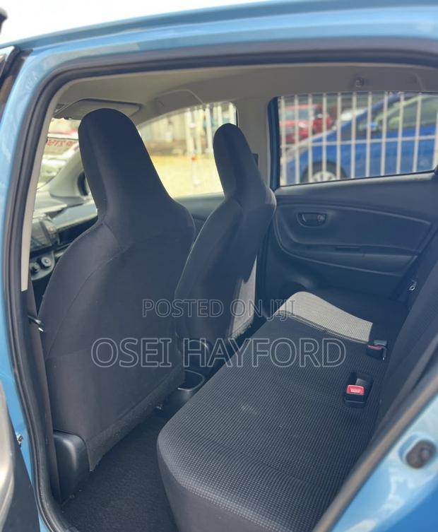 Toyota Vitz 2015 Blue