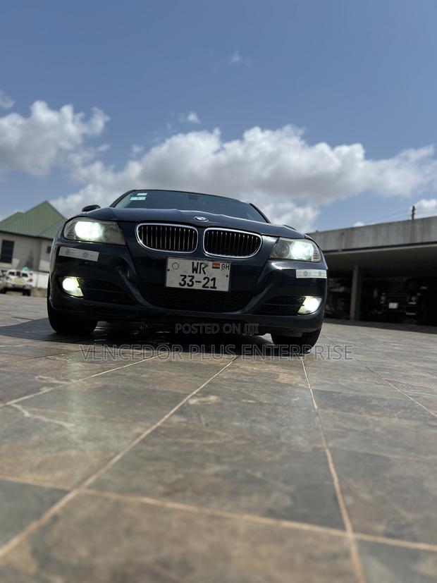 BMW 3 Series 2011 Black