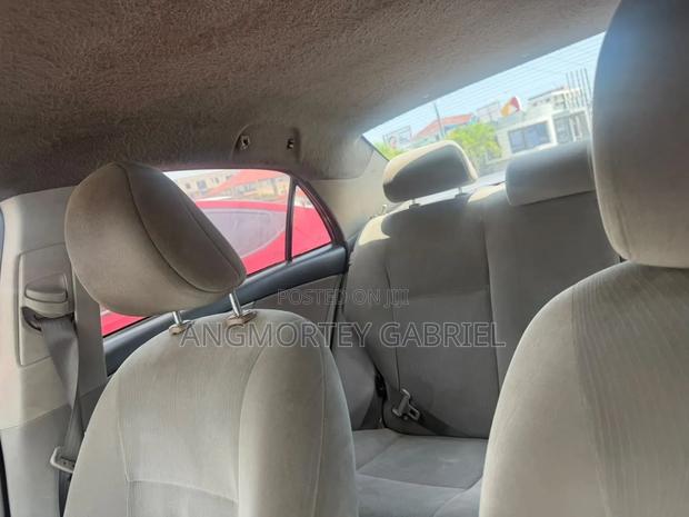 Toyota Corolla 2012 Gray