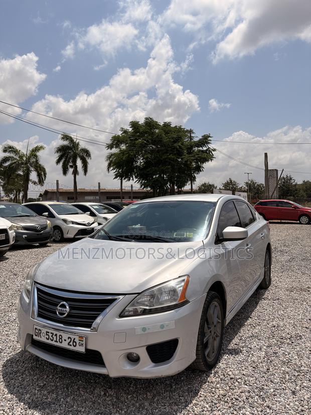 Nissan Sentra SR 4dr Sedan (1.8L 4cyl CVT) 2014 Silver