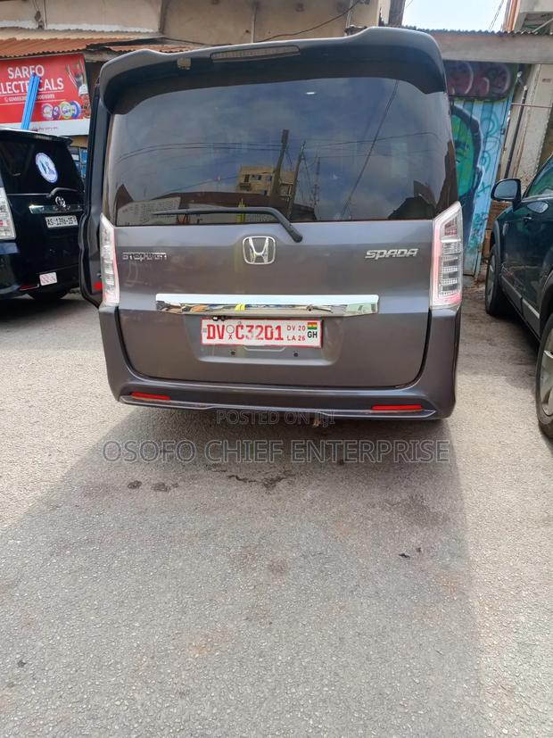 Honda Stepwgn 2013 Gray