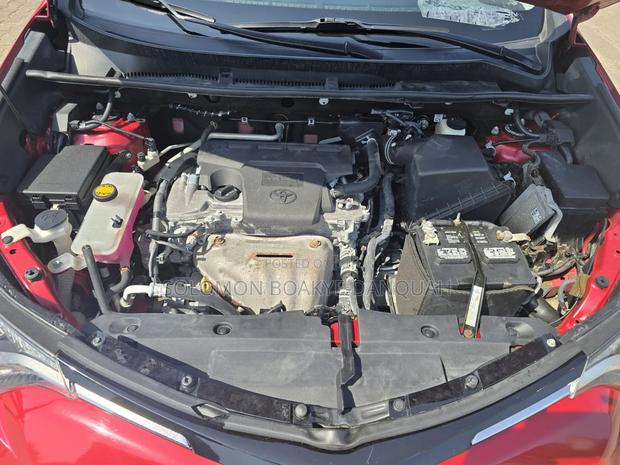 Toyota RAV4 LE AWD (2.5L 4cyl 6A) 2017 Red