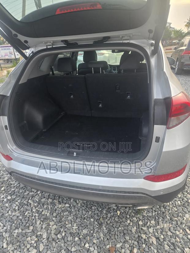 Hyundai Tucson 2018 Silver