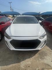 Hyundai Elantra 2018 White for sale