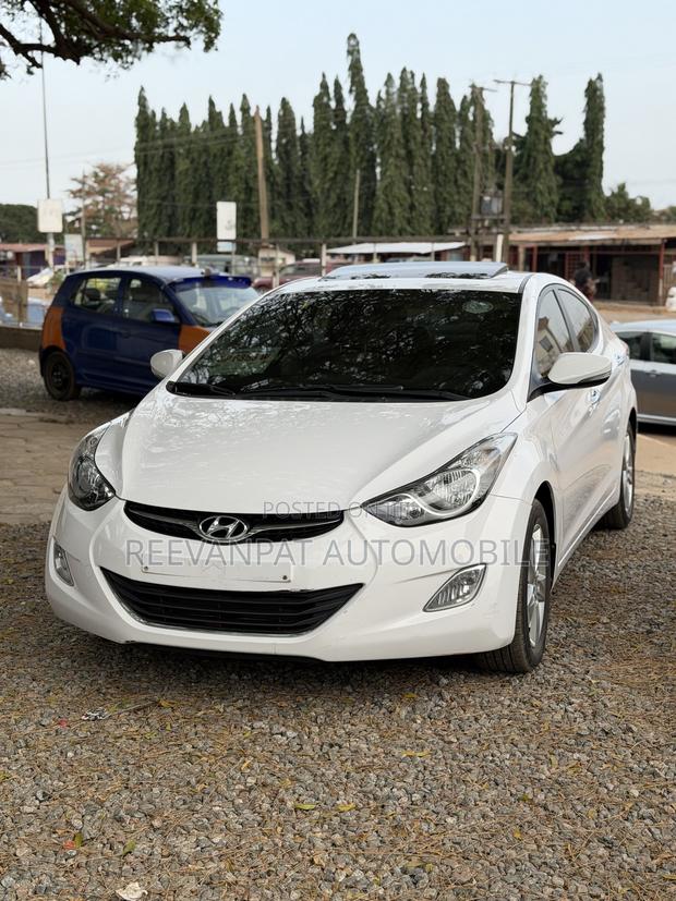 Hyundai Avante 2013 White