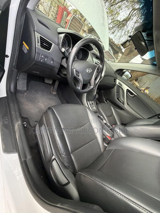 Hyundai Avante 2013 White