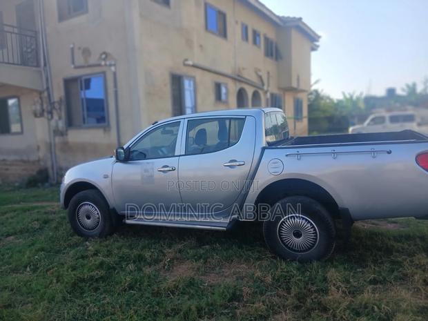 Mitsubishi L200 Double Cab 2.5 136hp 2008 Silver