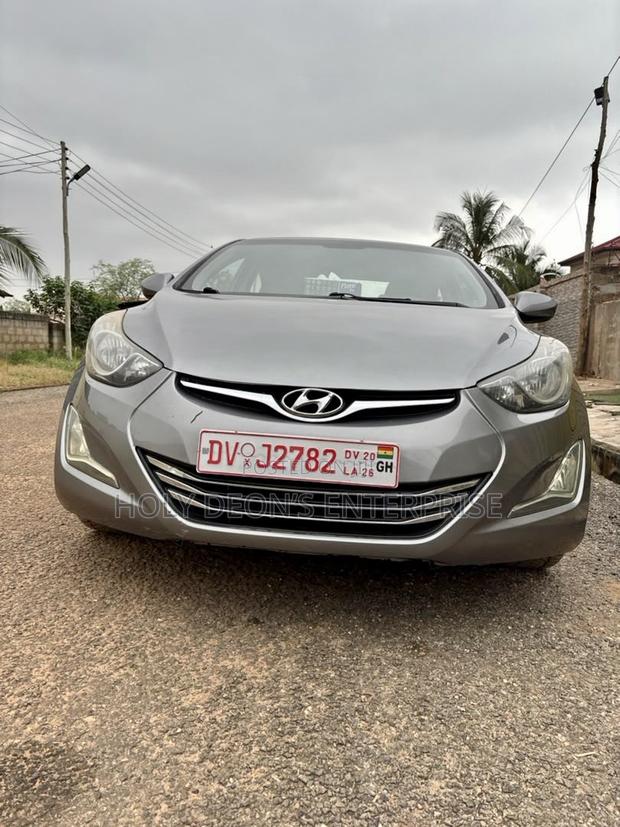 Hyundai Elantra GLS Sedan FWD (1.8L 4cyl 6A) 2013 Gray