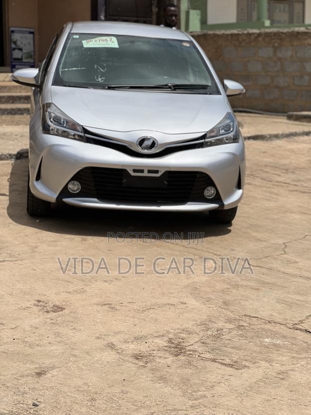 Toyota Vitz 1.3 AWD 5dr 2015 Silver