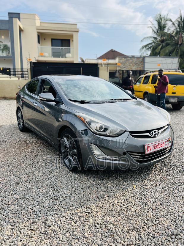 Hyundai Elantra Limited 4dr Sedan (1.8L 4cyl 6A) 2015 Gray